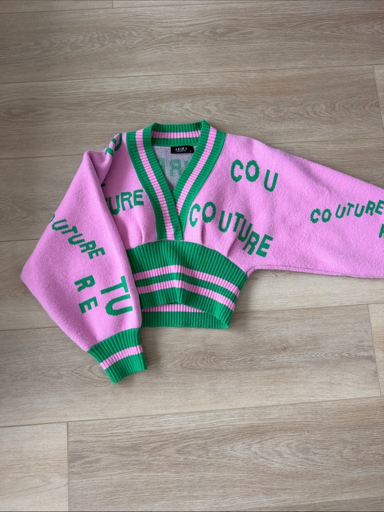 AKIRA Sweaters - AKIRA Pink & Green Cropped V-Neck 'Couture' Sweater